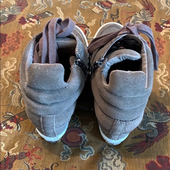 Booties - Picture 3 of 4